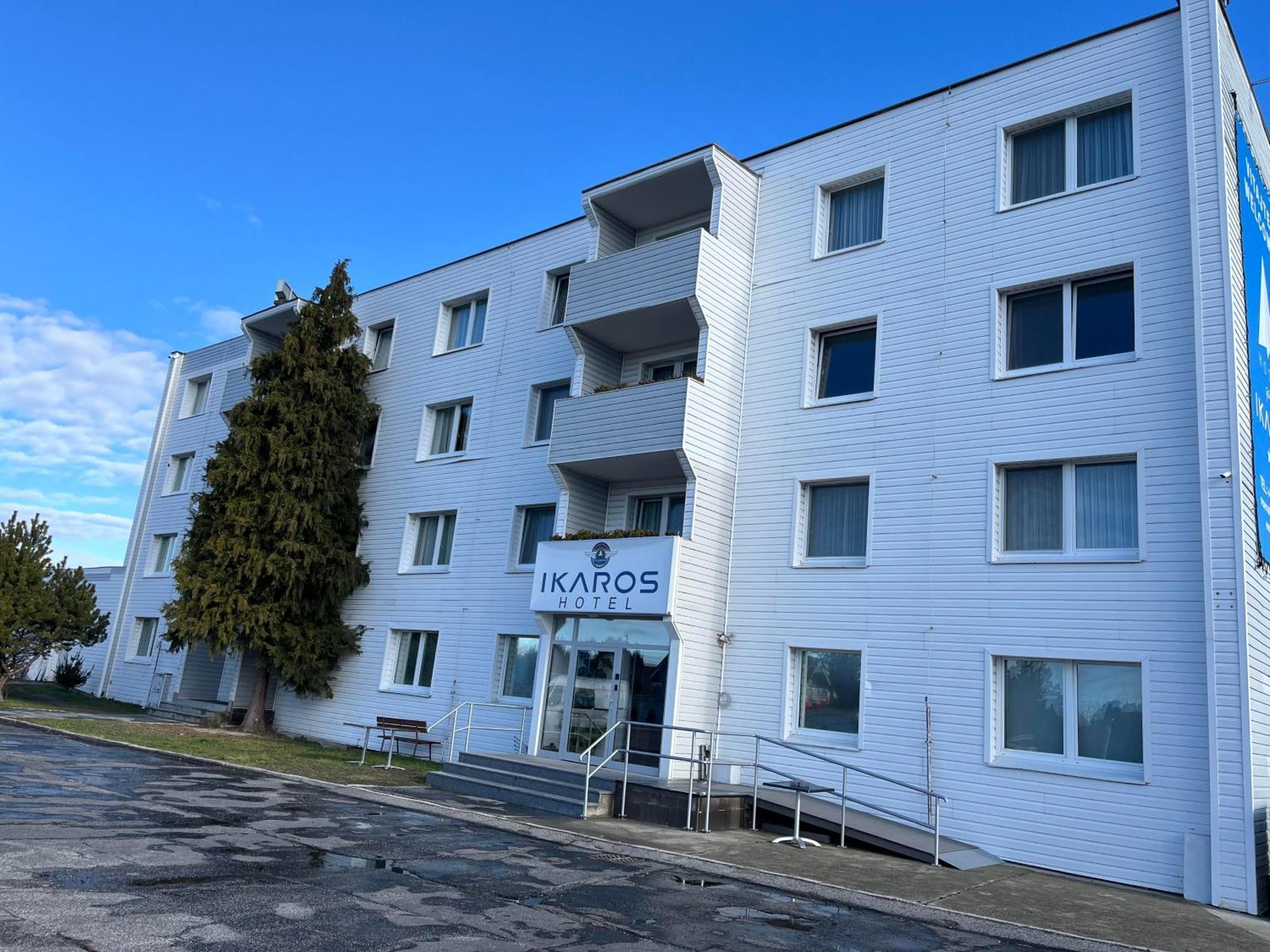 Aviator Garni Hotel Pressburg Exterior foto